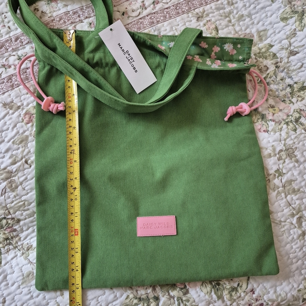 NWT Marc Jacobs Daisy Wild Green Pink Tote Bag Reversable Corduroy Shoulder Shop - Picture 4 of 8